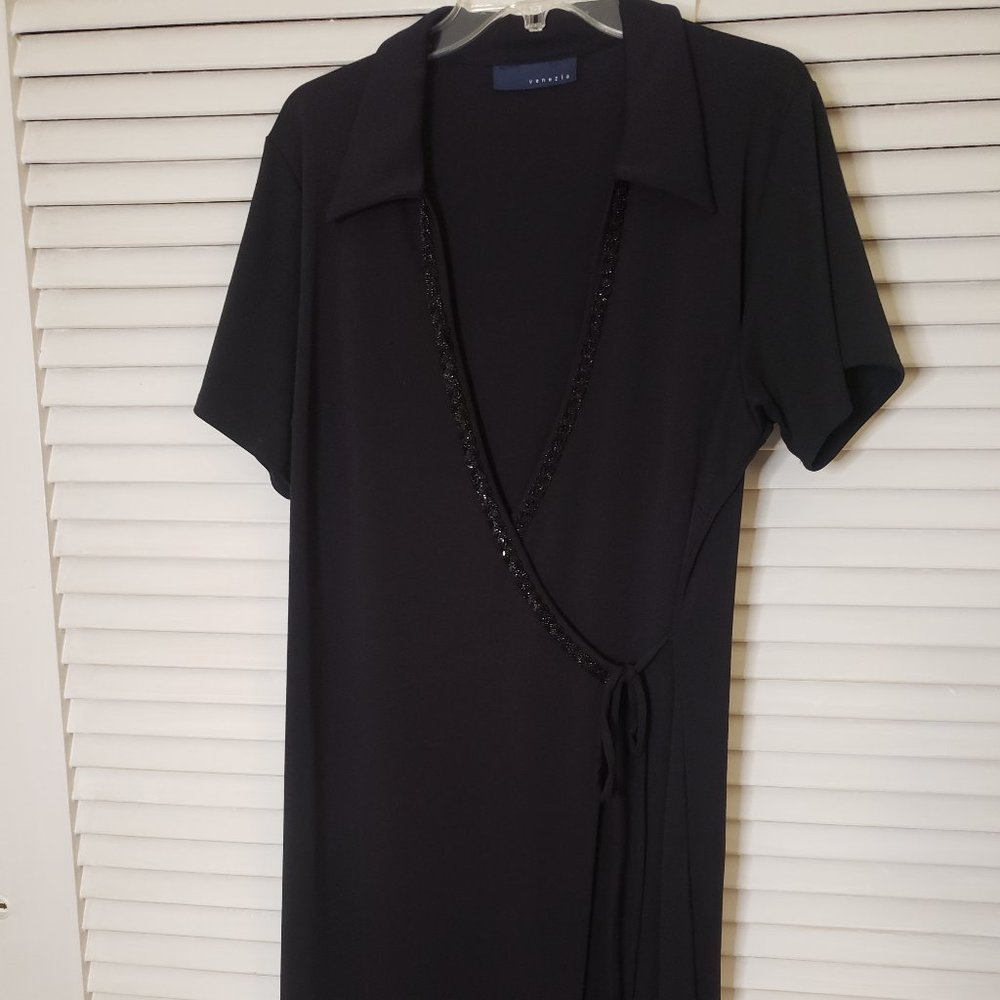 Excellent Condition Venezia L Wrap Black Dress LBD